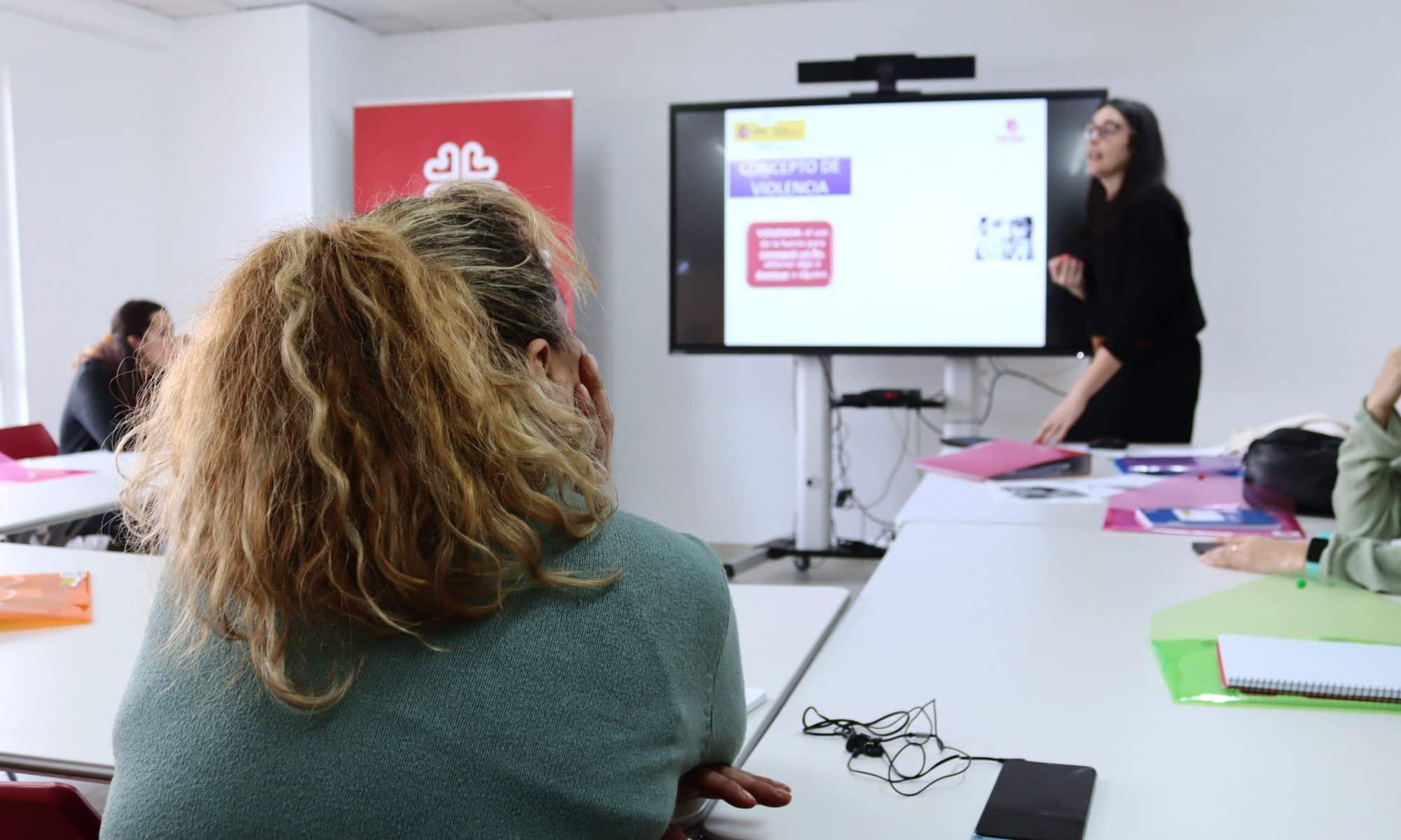 Primera sesión del Ciclo Medrando Xuntas del Programa de Atención a Mujeres Víctimas de Violencia