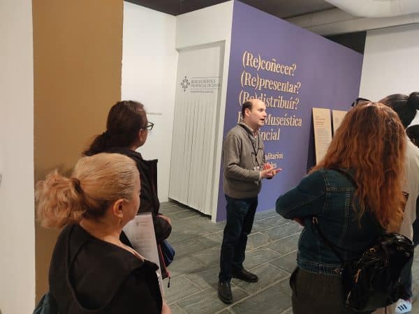 Visita al museo para ver la exposición Eu Son sobre la represión de la dictadura con las mujeres republicanas.