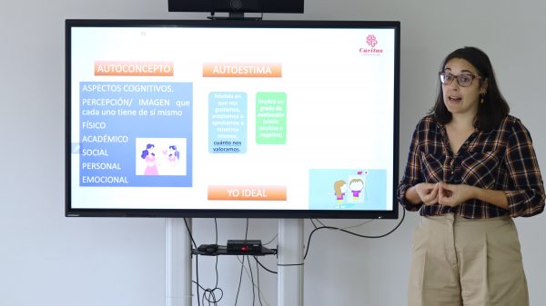 Sesión del ciclo Medrando Xuntas para mujeres sobre la autoestima.