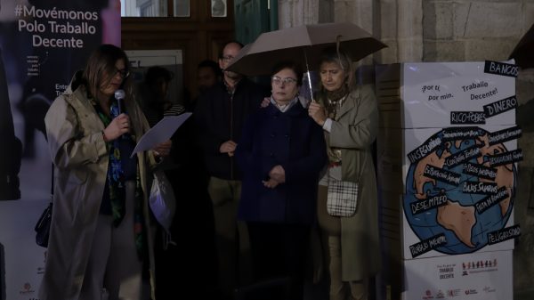 Vigilia por el trabajo decente en la parroquia de san froilán de lugo