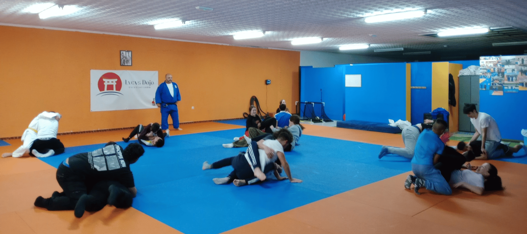 taller de defensa personal para jóvenes